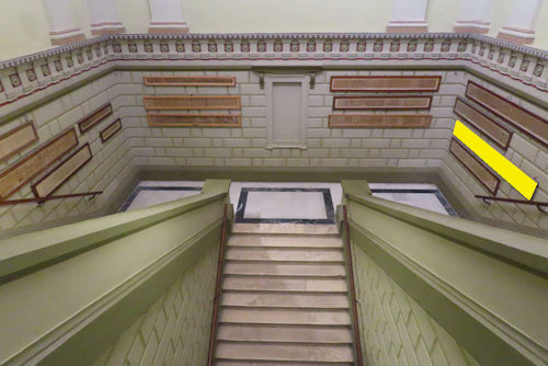 1 Staircase Tadimut papyrus – Cairo 71
